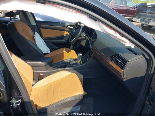 3VWGM7BU4NM031961 Volkswagen 1.5 tsi