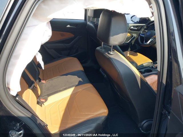 3VWGM7BU4NM031961 Volkswagen 1.5 tsi