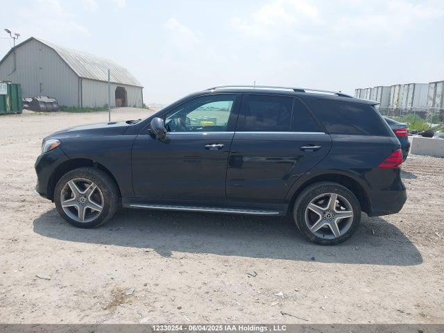4JGDA5GB0JB097723 Mercedes-Benz m276