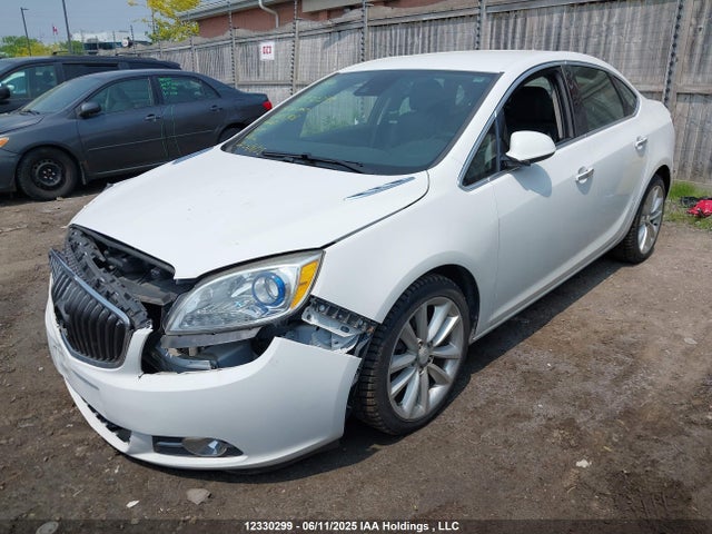 1G4PS5SKXE4235408 Buick lea