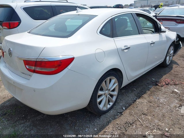 1G4PS5SKXE4235408 Buick lea