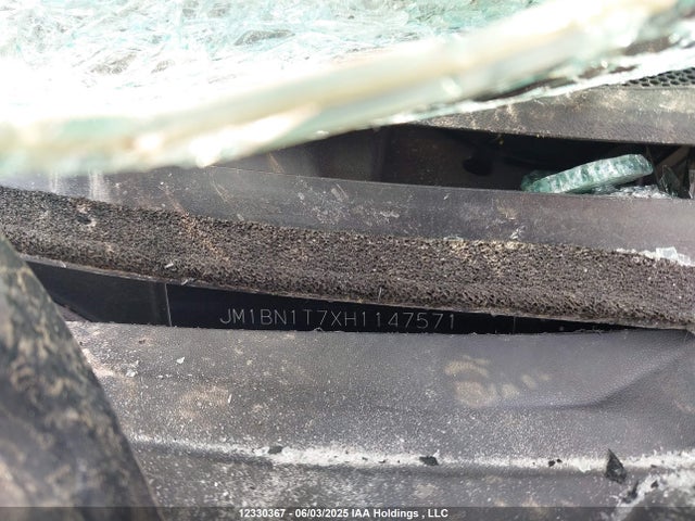 Mazda pe 2017 JM1BN1T7XH1147571 Image 9