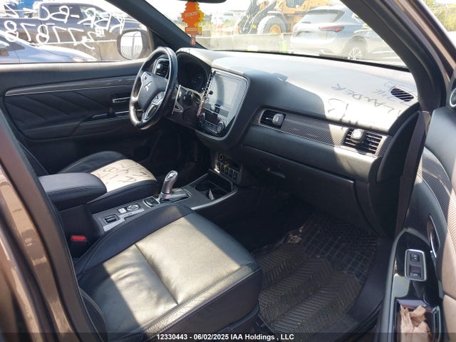 JA4J24A55KZ607746 Mitsubishi s61 - y61