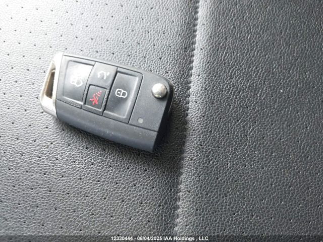 3VV2B7AXXMM038704 Volkswagen Tiguan