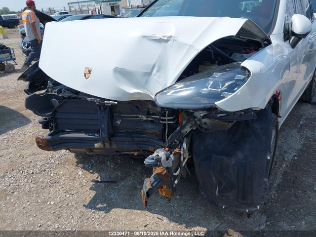 Porsche Cayenne 2018 WP1AA2A29JKA05425 Image 6