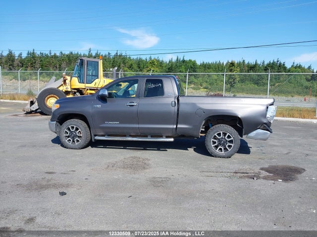 Продажа на аукционе авто 2015 Toyota Tundra Sr 5.7l V8, vin: 5TFUY5F19FX467375, номер лота: 12330509