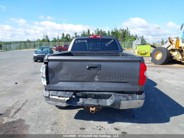 Продажа на аукционе авто 2015 Toyota Tundra Sr 5.7l V8, vin: 5TFUY5F19FX467375, номер лота: 12330509