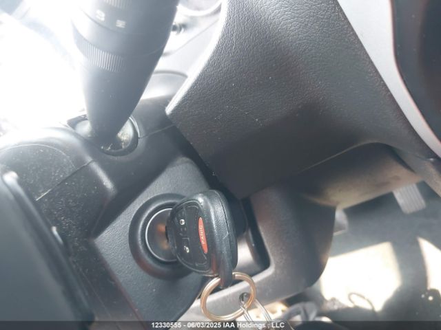 1C4NJDAB2GD740288 Jeep 2016
