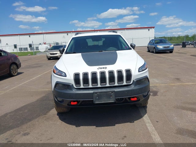 1C4PJMBXXJD568991 Jeep Cherokee