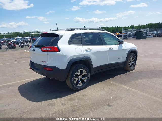 1C4PJMBXXJD568991 Jeep Cherokee