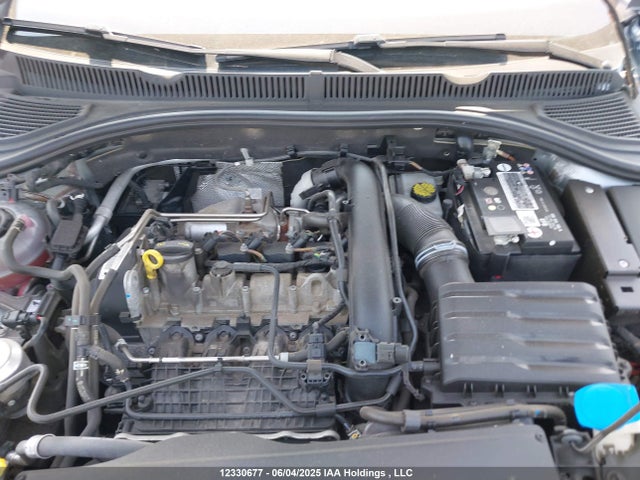 3VWE57BU0MM076852 Volkswagen tsi