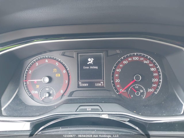 3VWE57BU0MM076852 Volkswagen tsi