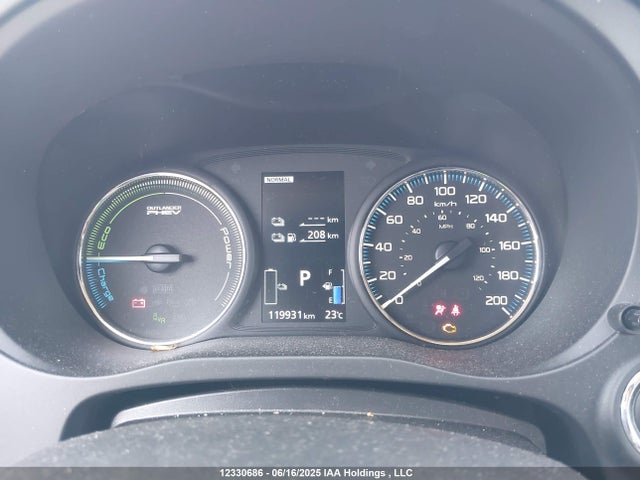 JA4J24A53LZ612851 Mitsubishi s61 - y61