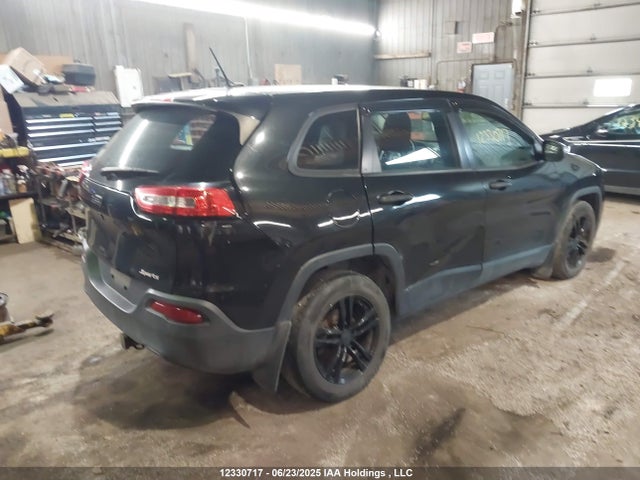 1C4PJLAB1FW590065 Jeep 2015