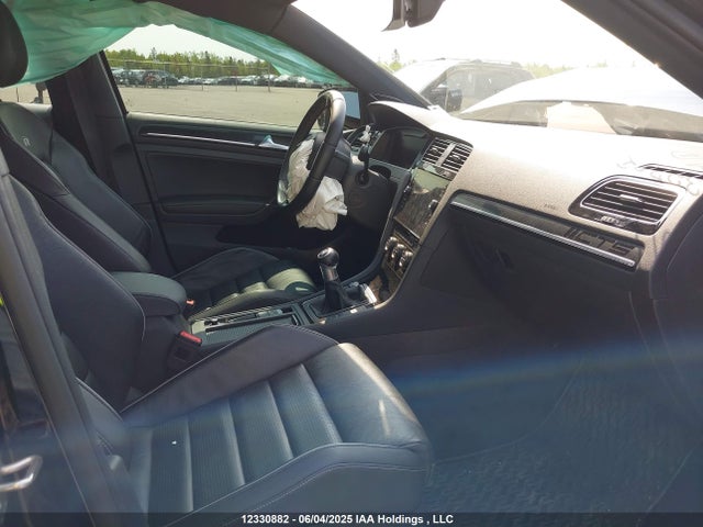 WVWWF7AU4JW232702 Volkswagen 2018