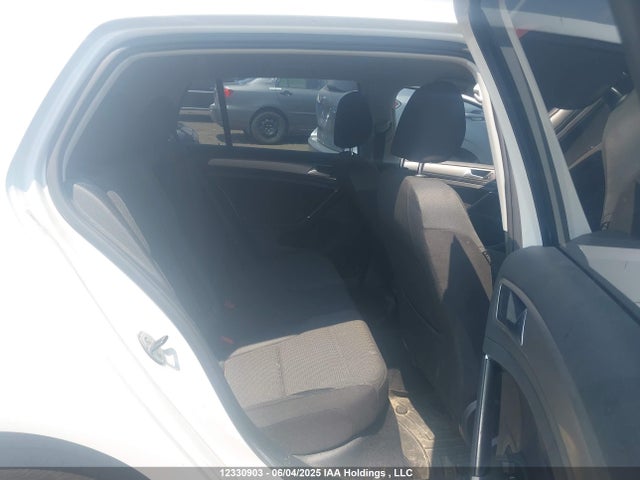 3VW217AU4FM102324 Volkswagen Golf