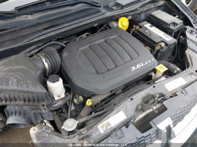 2C4RDGDG8GR372892 Dodge Grand Caravan