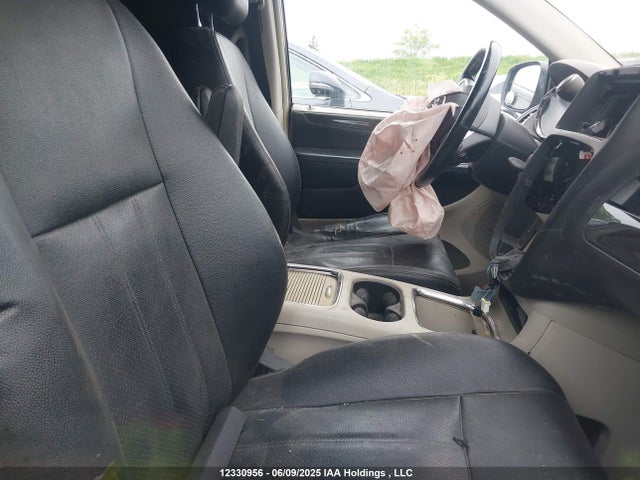 2C4RDGDG8GR372892 Dodge Grand Caravan