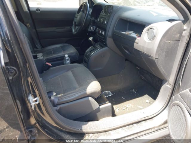 1C4NJRABXGD741069 Jeep 2016