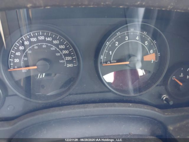 1C4NJRABXGD741069 Jeep 2016