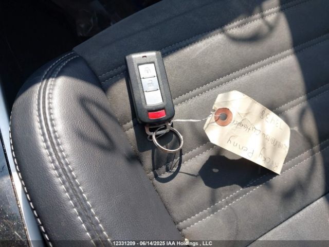 JA4AZ2A36KZ602926 Mitsubishi Outlander Es