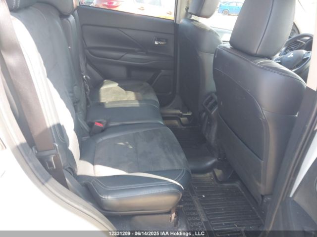 JA4AZ2A36KZ602926 Mitsubishi Outlander Es