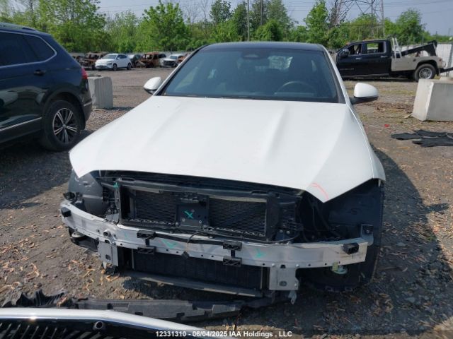 W1KAF4HB4PR132433 Mercedes-Benz C 300 4matic