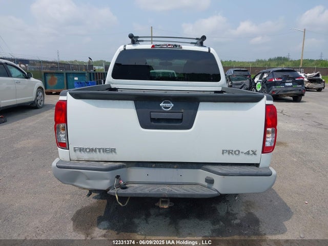Nissan Frontier 2014 1N6AD0EV4EN735424 Image 16
