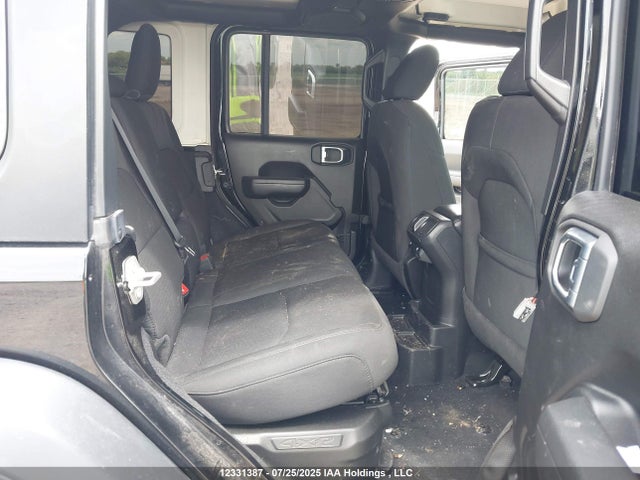 1C4JJXN6XPW684151 Jeep Wrangler