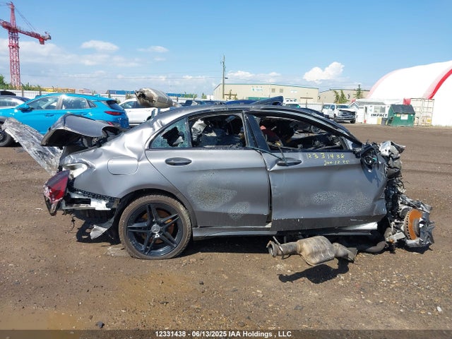 55SWF6EB8KU318747 Mercedes-Benz m276