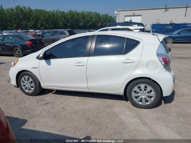 JTDKDTB31E1557815 Toyota 1nz-fxe+1lm