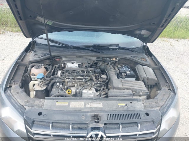 1VWCV7A31FC086956 Volkswagen 2015