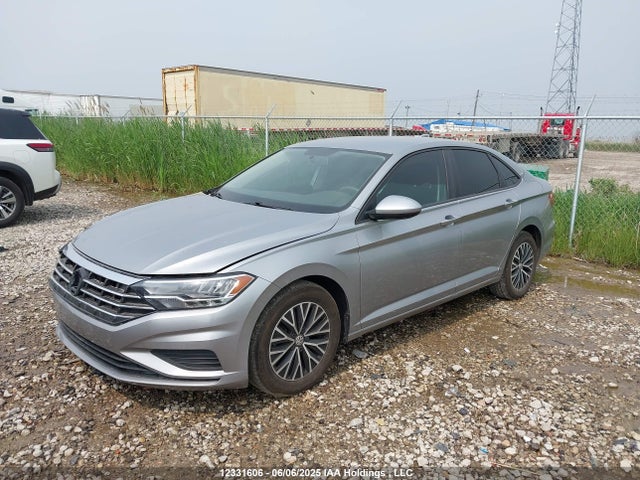 3VWC57BU2MM024338 Volkswagen tsi