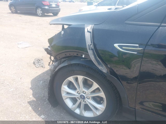 Ford Escape 2017 1FMCU0G90HUD01406 Image 18