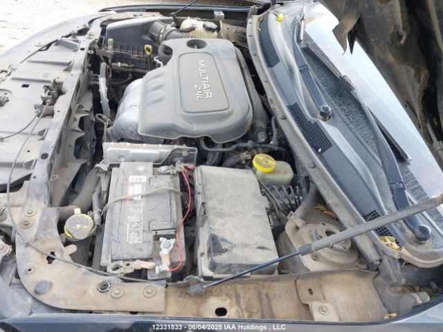 1C3CCCABXFN585871 Chrysler 2015