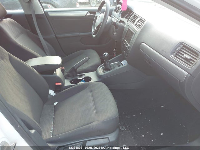 3VW167AJ8GM269564 Volkswagen Jetta