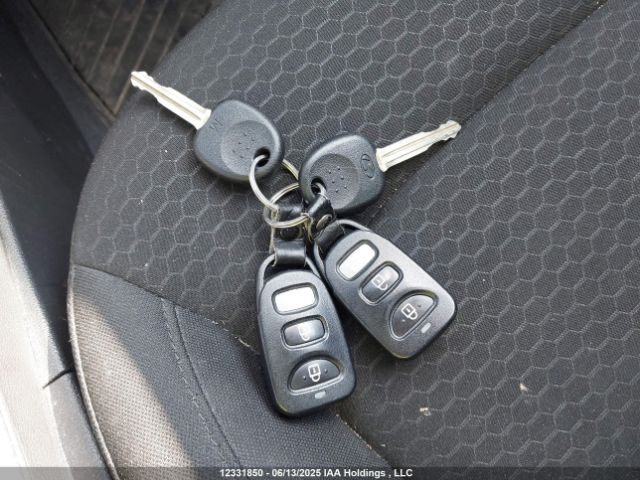 KMHD74LF4LU991412 Hyundai Elantra Essential Manual