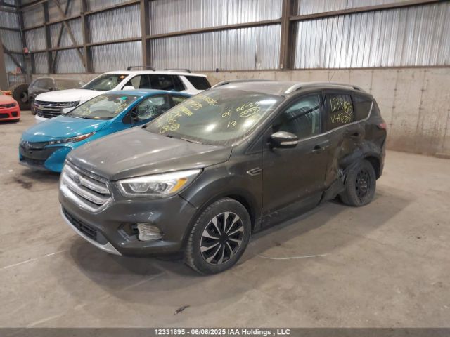 1FMCU9J90HUA72805 Ford Escape Titanium