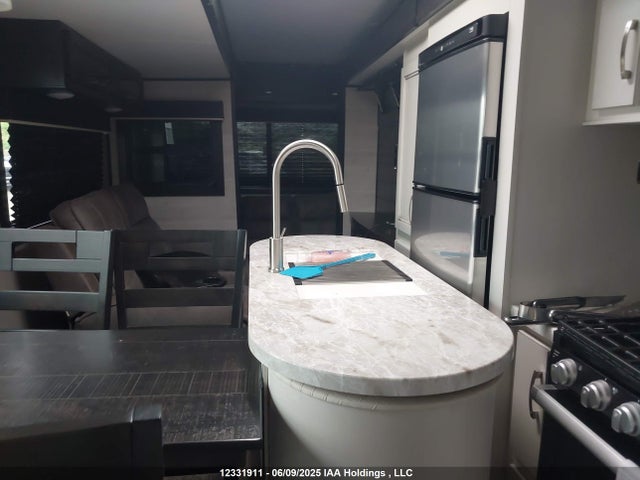 1UJBJ0BT8M1T20423 Jayco Jayco