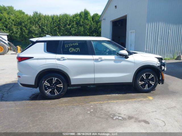 JA4J4UA84NZ618245 Mitsubishi Outlander Se/black Edition