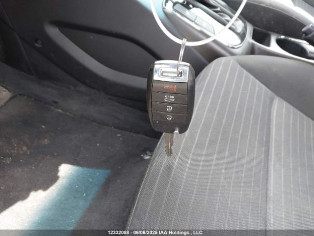 3KPFL4A71JE263160 KIA mpi nu