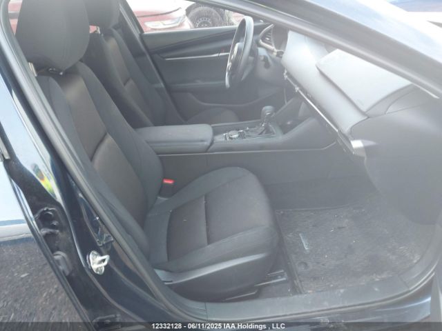 JM1BPABM9R1703971 Mazda Mazda3 Gx