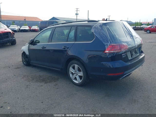 3VWD17AU1JM766923 Volkswagen 2018