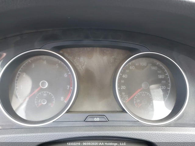 3VWD17AU1JM766923 Volkswagen 2018