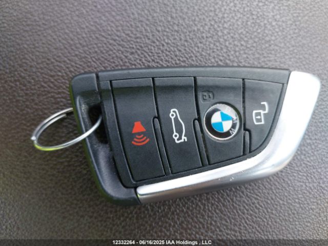 3MW5R7J02M8B60800 BMW 330I