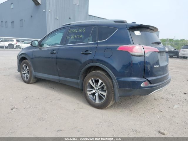 2T3RFREV9JW767177 Toyota Rav4 Xle