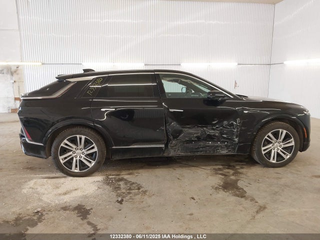 1GYKPMRL9RZ143332 Cadillac x0e + ec6