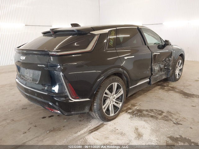 1GYKPMRL9RZ143332 Cadillac x0e + ec6