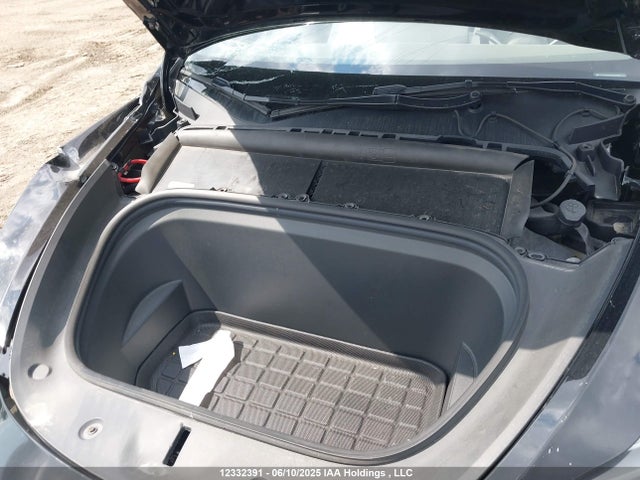7SAYGDEEXPF709981 Tesla Model Y