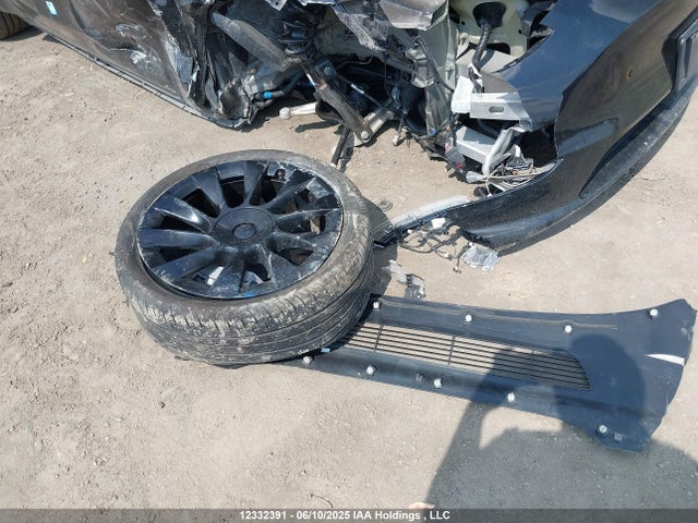 7SAYGDEEXPF709981 Tesla Model Y